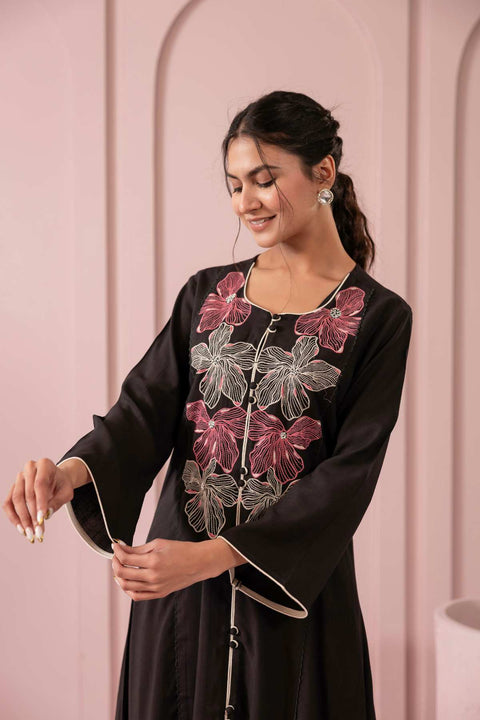 Adaah Black Rayon Slub Embroidered Kurta Set