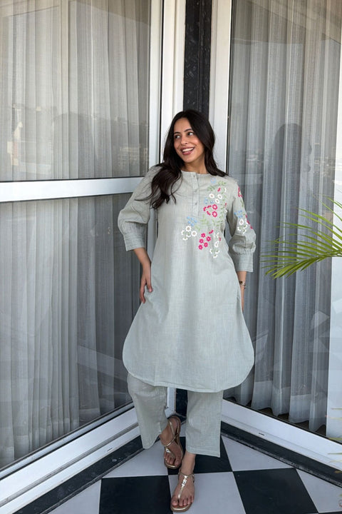 Falak Cotton Embroidered Kurta Set (Set of 2)- SAGE GREEN