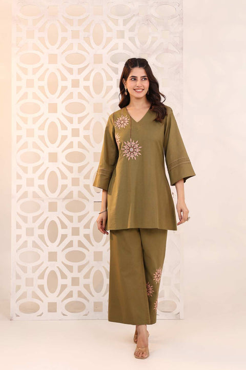 Raahi Olive Green Cotton Flex Embroidered Kurta Set (Set of 2)