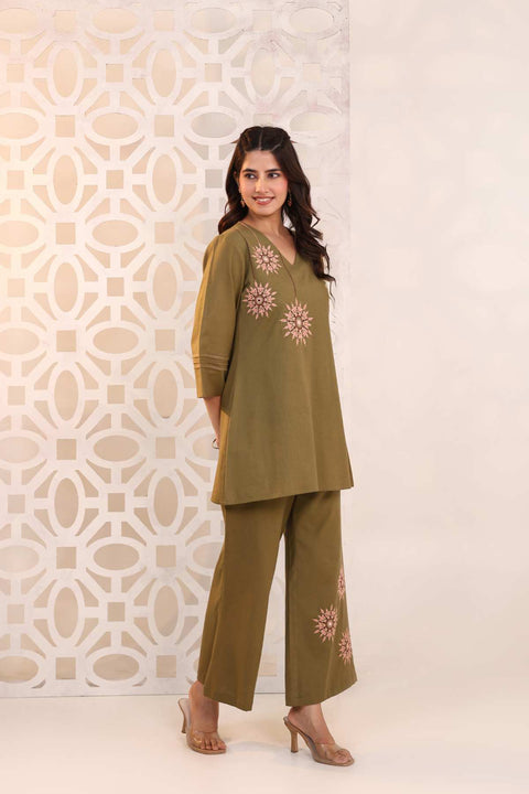Raahi Olive Green Cotton Flex Embroidered Kurta Set (Set of 2)