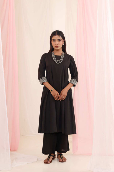 Chaandni Black Cotton Kurta Set With Beaded Necklace (Set of 2)