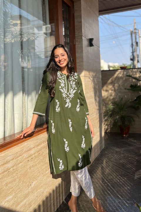 Zoya Cotton Rayon Chikankari Kurta- Green